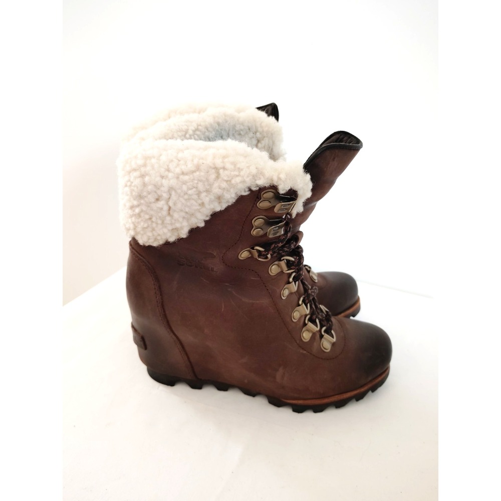Sorel Women's 5.5 Joan of Arctic Wedge Lexie Brown Leather Fur Lined Waterproof